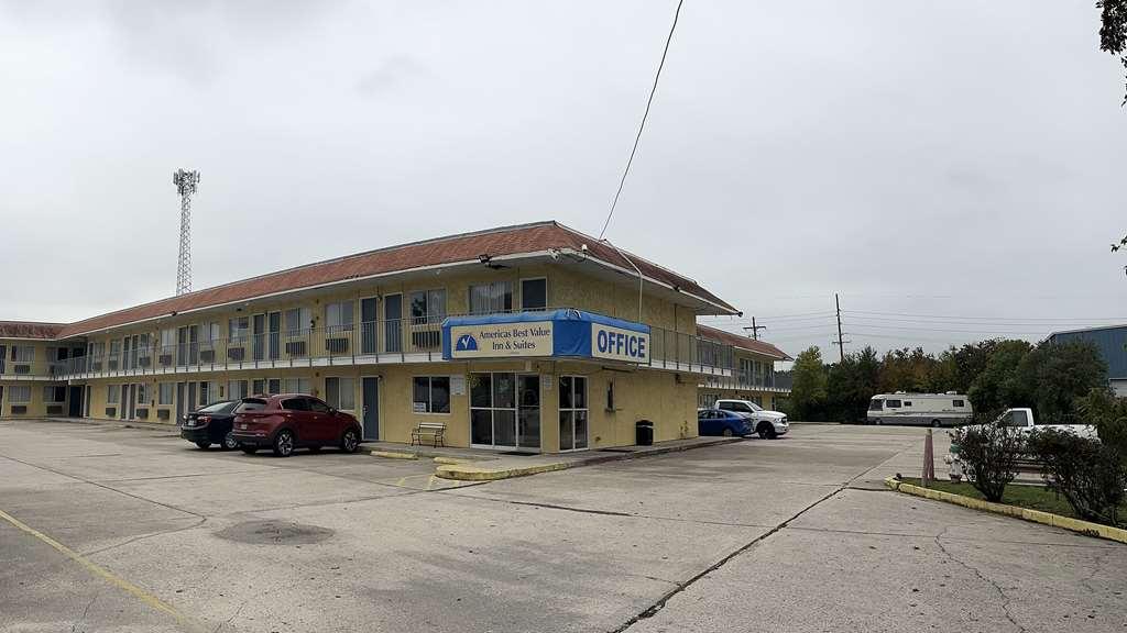 Americas Best Value Inn And Suites Groves Екстериор снимка