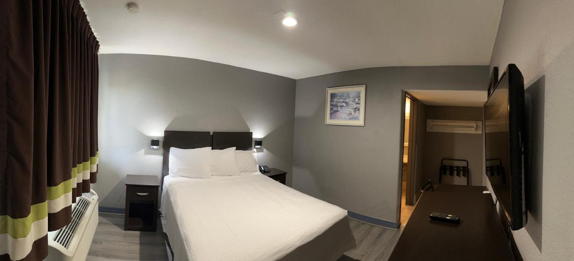 Americas Best Value Inn And Suites Groves Екстериор снимка