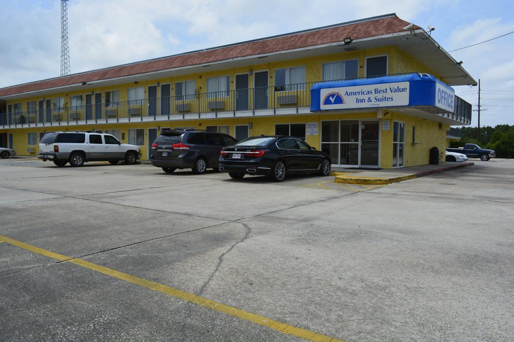 Americas Best Value Inn And Suites Groves Екстериор снимка